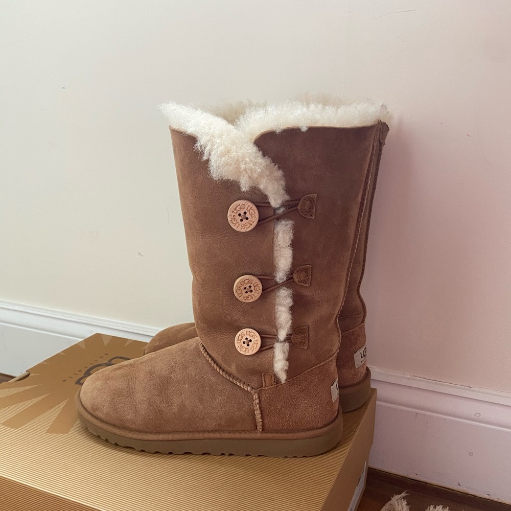 UGG Bailey Button Triplet